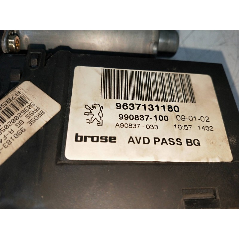 Recambio de elevalunas delantero derecho para peugeot 307 (s1) 2.0 hdi fap cat referencia OEM IAM 9637131182 990837100 3P