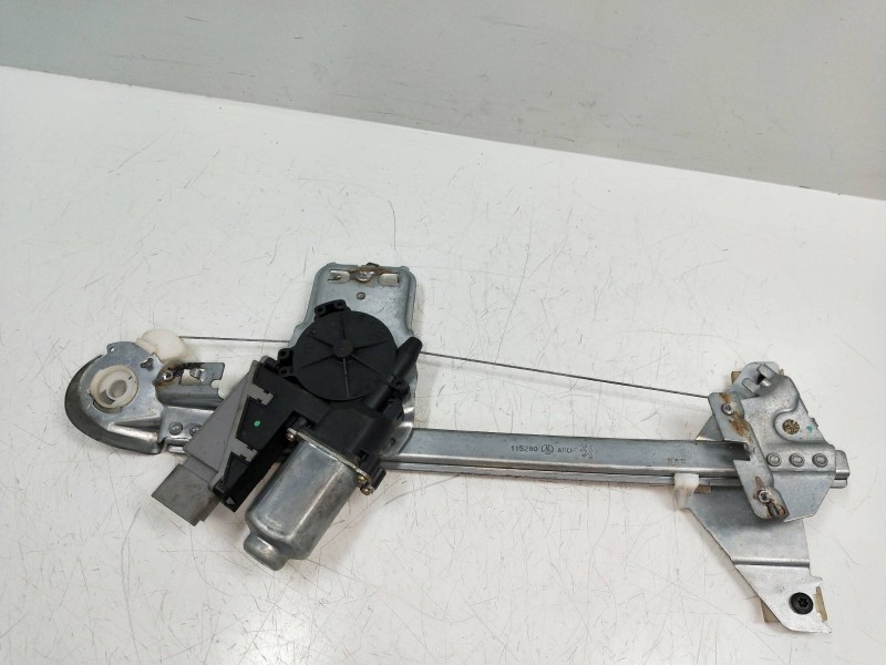 Recambio de elevalunas trasero derecho para peugeot 307 (s1) 2.0 hdi fap cat referencia OEM IAM 400584R  5P