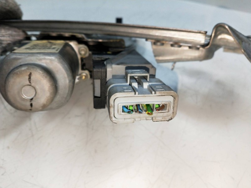 Recambio de elevalunas trasero derecho para peugeot 307 (s1) referencia OEM IAM 400584R  5P Recambio de elevalunas trasero derecho para peugeot 307 (s1) referencia OEM IAM 400584R  5P