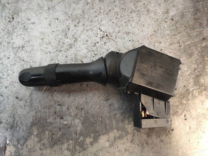 Recambio de mando limpia para toyota corolla (e15) luna referencia OEM IAM 173848  