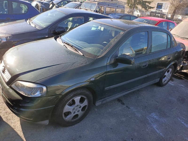 opel astra g berlina del año 2001