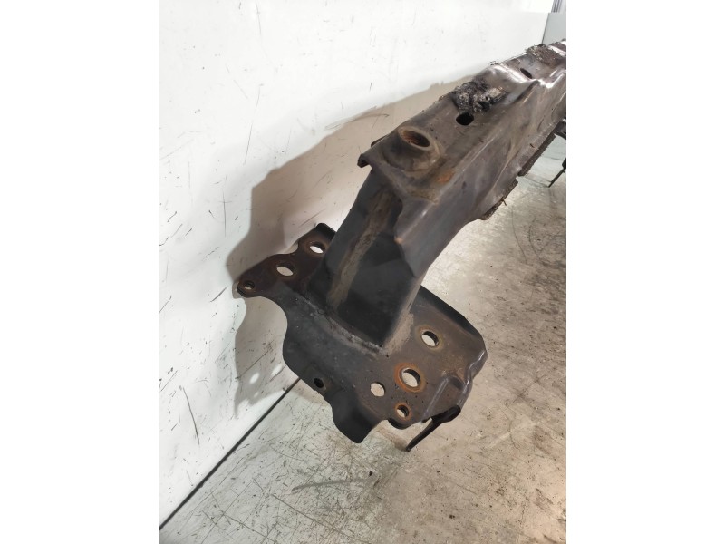 Recambio de refuerzo paragolpes delantero para volkswagen touareg (7la) tdi r5 referencia OEM IAM   