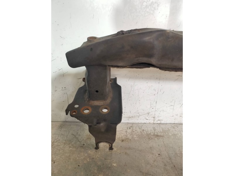 Recambio de refuerzo paragolpes delantero para volkswagen touareg (7la) tdi r5 referencia OEM IAM   