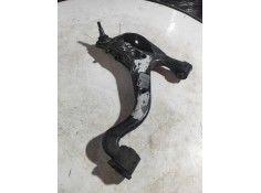 Recambio de brazo suspension inferior delantero derecho para land rover discovery 2.7 td v6 cat referencia OEM IAM   