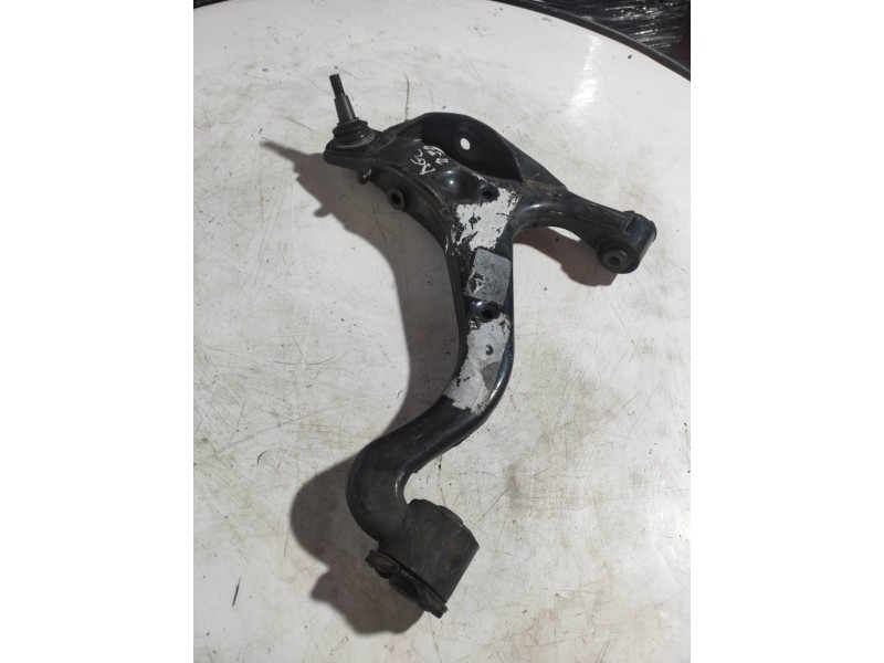 Recambio de brazo suspension inferior delantero derecho para land rover discovery 2.7 td v6 cat referencia OEM IAM   