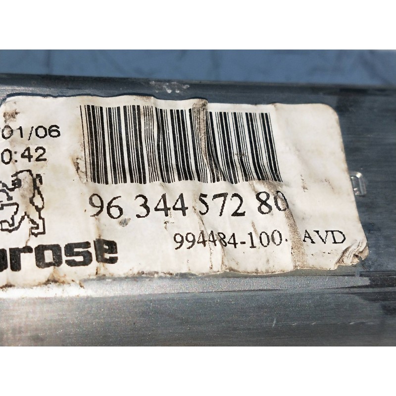 Recambio de elevalunas delantero derecho para peugeot 307 berlina (s2) 1.4 16v cat (kfu / et3j4) referencia OEM IAM 9634457280 9