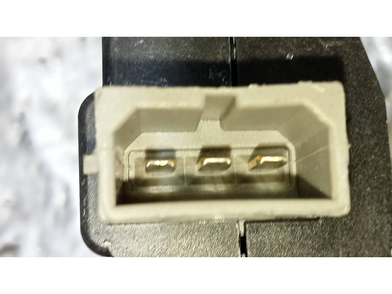 Recambio de motor cierre centralizado porton para volkswagen cc (358) advance bluemotiontech referencia OEM IAM 4F5827505D  