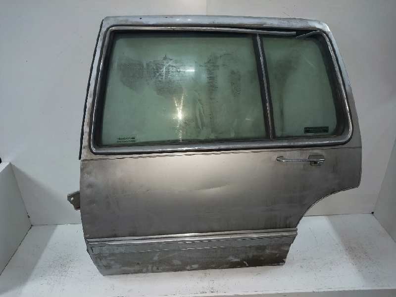 Recambio de puerta trasera izquierda para cadillac deville 4.5 referencia OEM IAM   