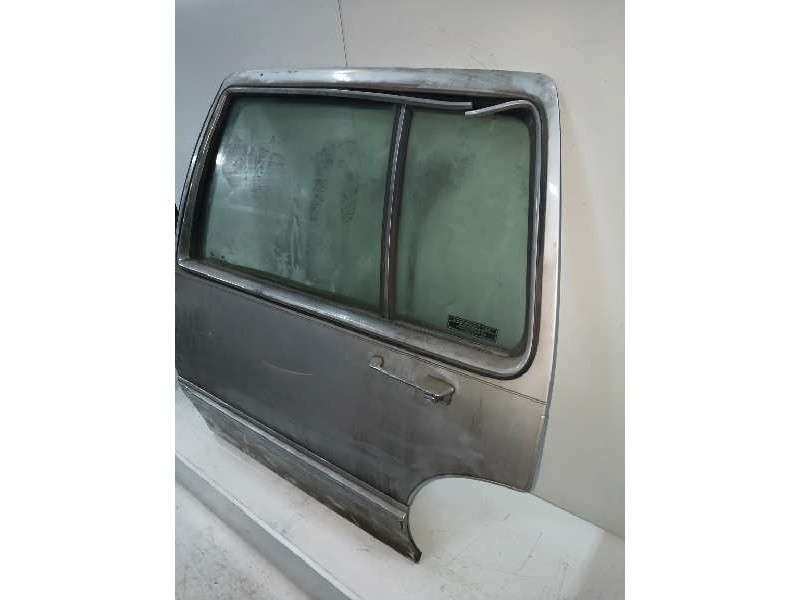 Recambio de puerta trasera izquierda para cadillac deville 4.5 referencia OEM IAM   