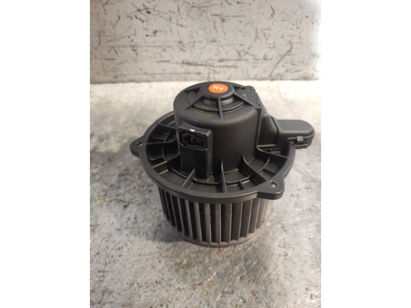 Recambio de motor calefaccion para kia soul diva referencia OEM IAM F00S330024  
