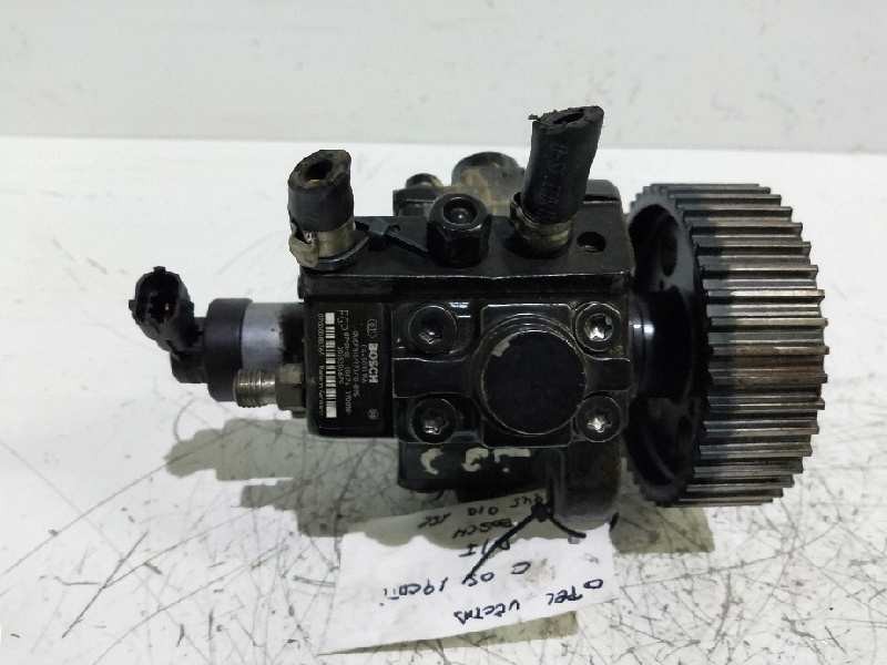 Recambio de bomba inyeccion para opel vectra c berlina 1.9 cdti referencia OEM IAM 0445010156 BOSCH 