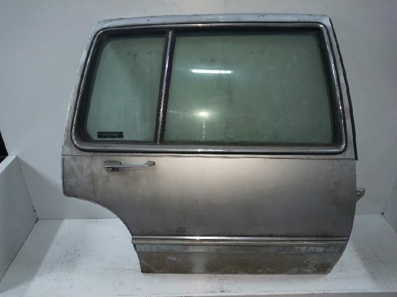 Recambio de puerta trasera derecha para cadillac deville 4.5 referencia OEM IAM   