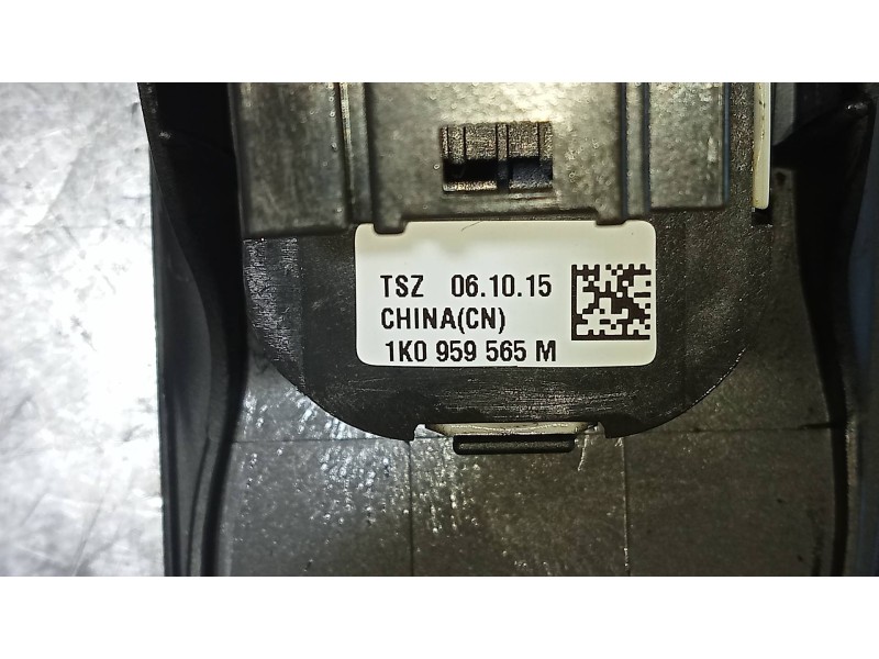 Recambio de mando elevalunas delantero izquierdo para volkswagen cc (358) advance bluemotiontech referencia OEM IAM 1K0959565M  