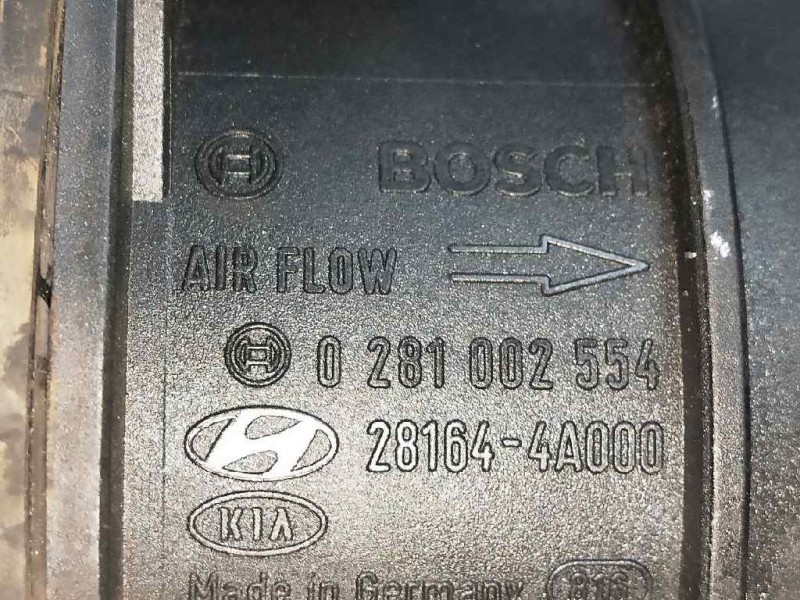 Recambio de caudalimetro para kia carnival referencia OEM IAM 0281002554 281640A000 BOSCH