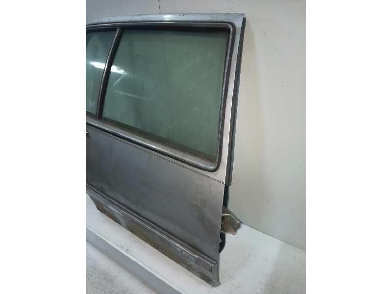 Recambio de puerta trasera derecha para cadillac deville 4.5 referencia OEM IAM   