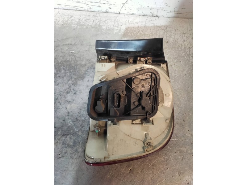 Recambio de piloto trasero izquierdo para volkswagen touareg (7la) tdi r5 referencia OEM IAM 28259002  