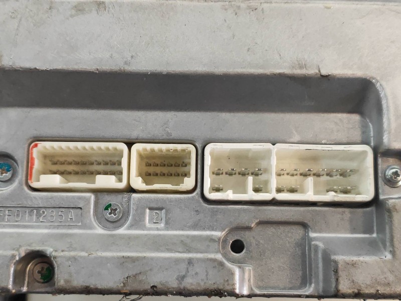Recambio de sistema audio / radio cd para toyota corolla (e15) luna referencia OEM IAM 8612012B00 CQJS7670A 
