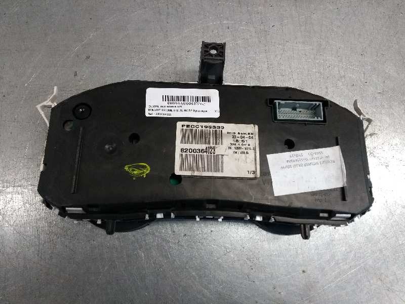 Recambio de cuadro instrumentos para renault megane ii berlina 5p dynamique referencia OEM IAM 8200364023  