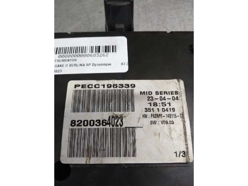 Recambio de cuadro instrumentos para renault megane ii berlina 5p dynamique referencia OEM IAM 8200364023  