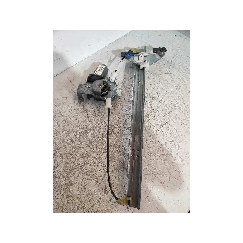 Recambio de elevalunas trasero izquierdo para nissan pathfinder (r51) 2.5 dci xe referencia OEM IAM 119001 400927C 0927