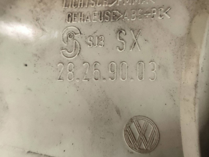 Recambio de piloto trasero izquierdo interior para volkswagen touareg (7la) tdi r5 referencia OEM IAM 28269003  