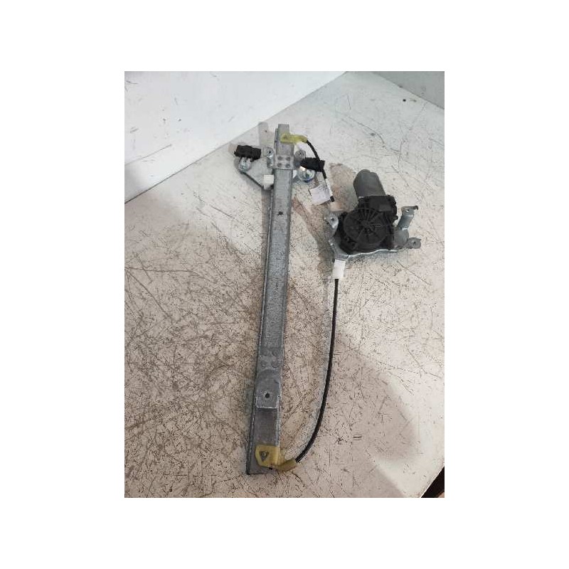 Recambio de elevalunas trasero izquierdo para nissan pathfinder (r51) 2.5 dci xe referencia OEM IAM 119001 400927C 0927