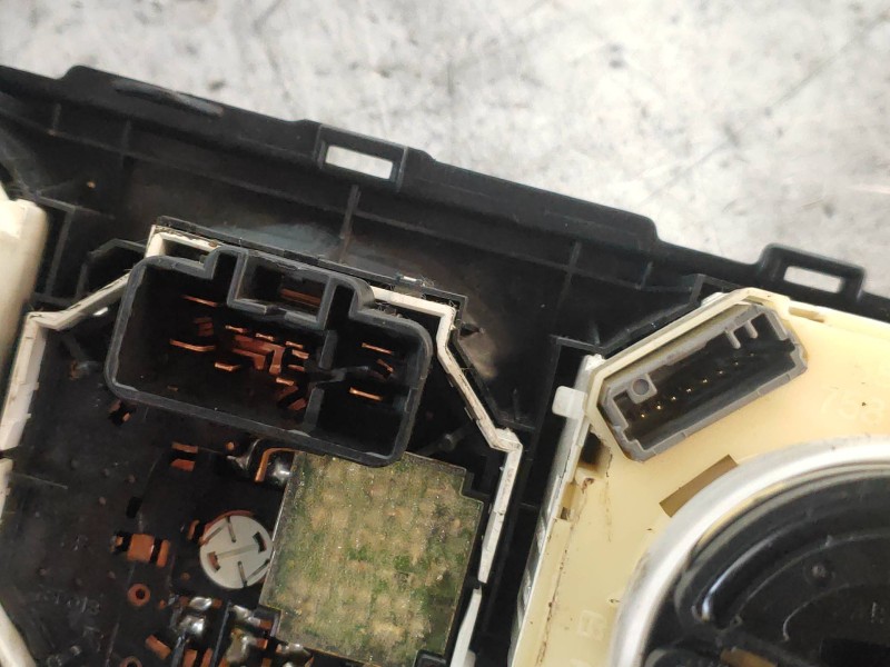 Recambio de mando calefaccion / aire acondicionado para toyota corolla (e15) luna referencia OEM IAM   