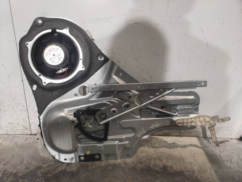Recambio de elevalunas trasero derecho para kia soul diva referencia OEM IAM 834602KXXX 824601M000 2621004690