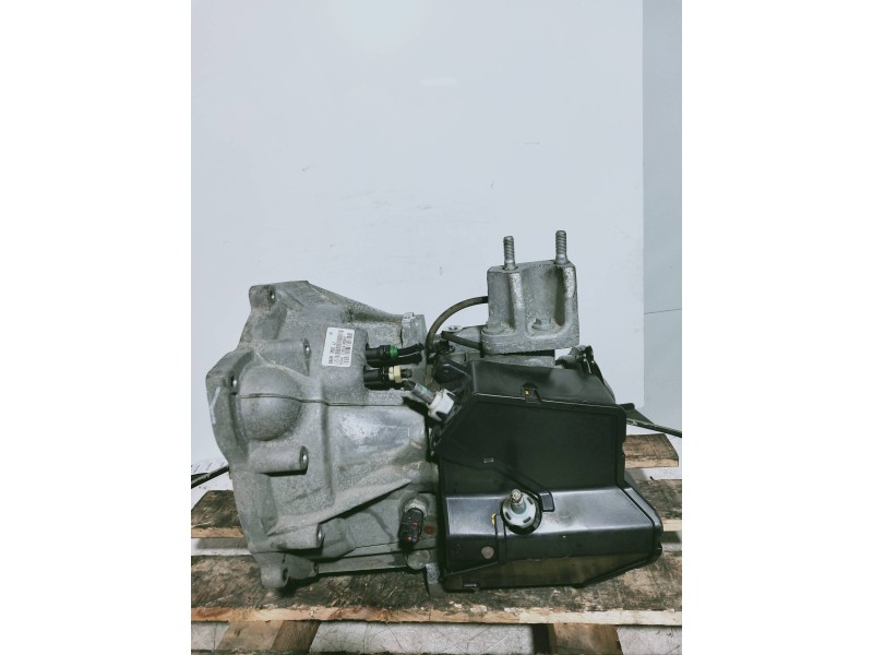 Recambio de caja cambios para ford fiesta (ccn) trend referencia OEM IAM 8A6R7002JJ T6TA1 270614 000947