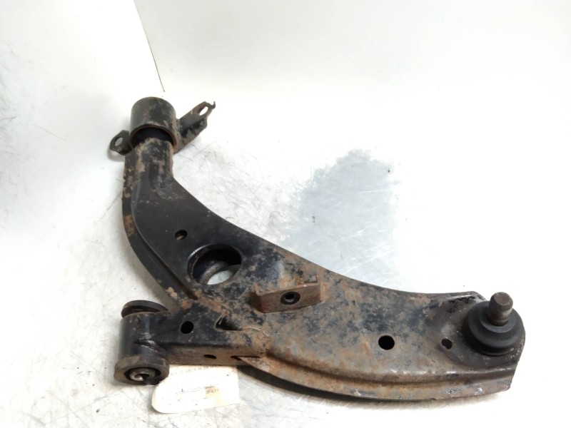 Recambio de brazo suspension inferior delantero izquierdo para kia clarus 2.0 cat referencia OEM IAM   