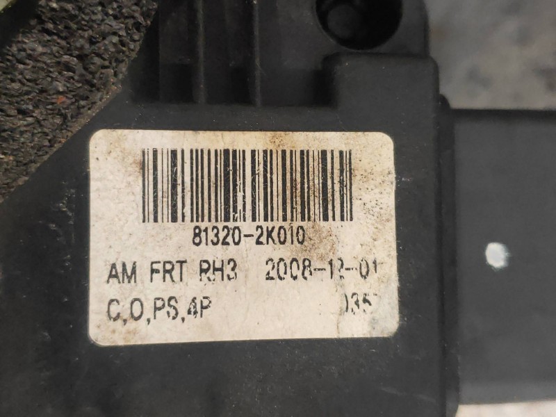 Recambio de motor cierre centralizado delantero derecho para kia soul diva referencia OEM IAM 813202K010  