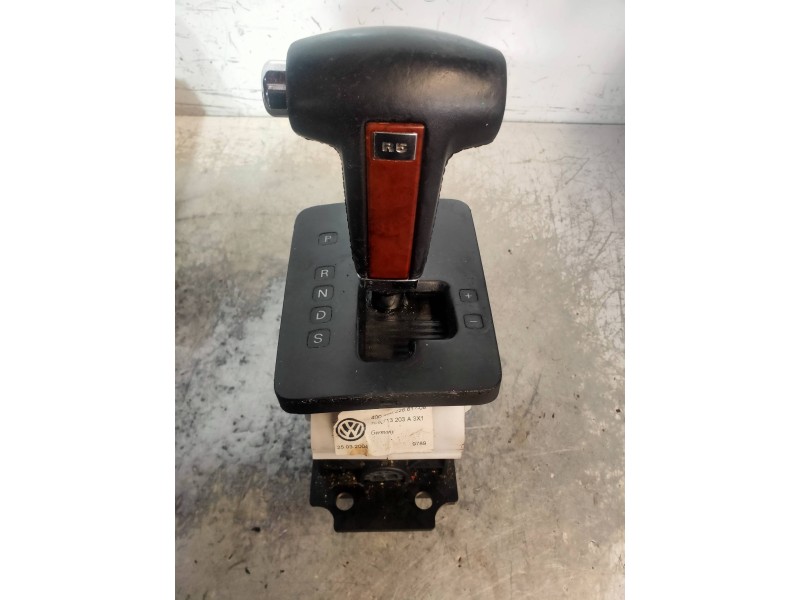 Recambio de palanca cambio para volkswagen touareg (7la) tdi r5 referencia OEM IAM 7L6713203A 40046022661706 