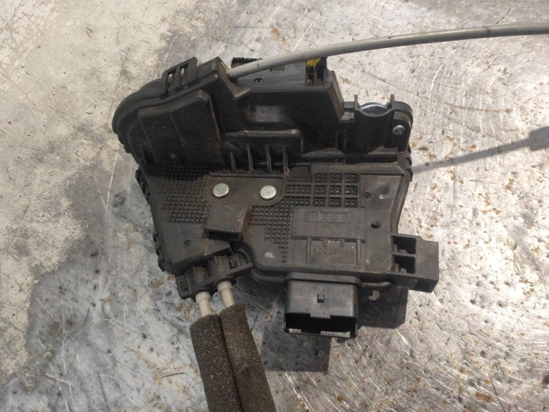 Recambio de motor cierre centralizado trasero derecho para kia soul diva referencia OEM IAM 814202K010  