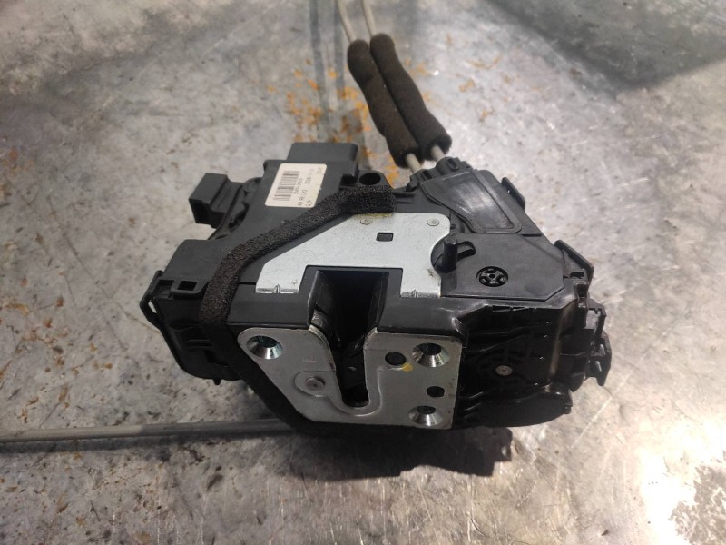 Recambio de motor cierre centralizado trasero izquierdo para kia soul diva referencia OEM IAM 814102K010  