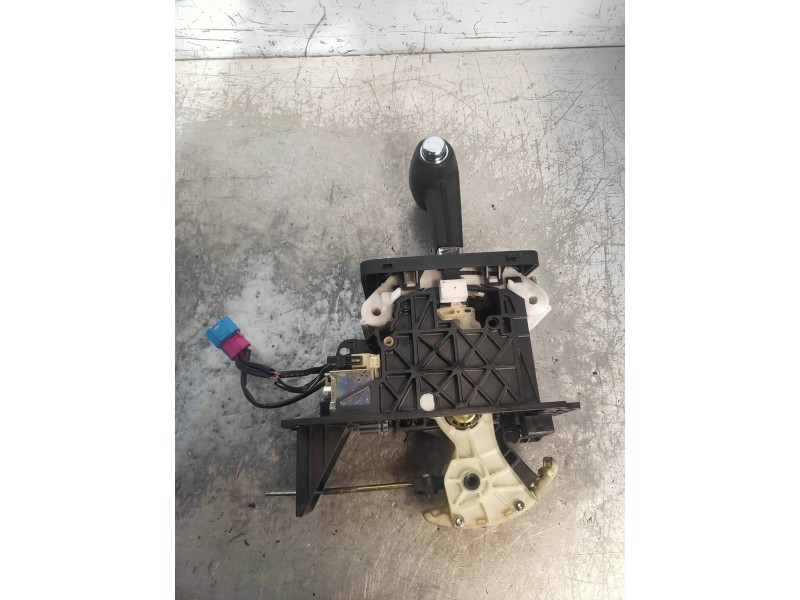 Recambio de palanca cambio para volkswagen touareg (7la) tdi r5 referencia OEM IAM 7L6713203A 40046022661706 