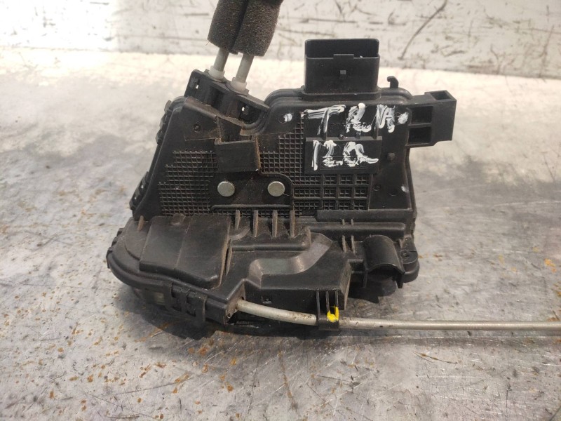 Recambio de motor cierre centralizado trasero izquierdo para kia soul diva referencia OEM IAM 814102K010  