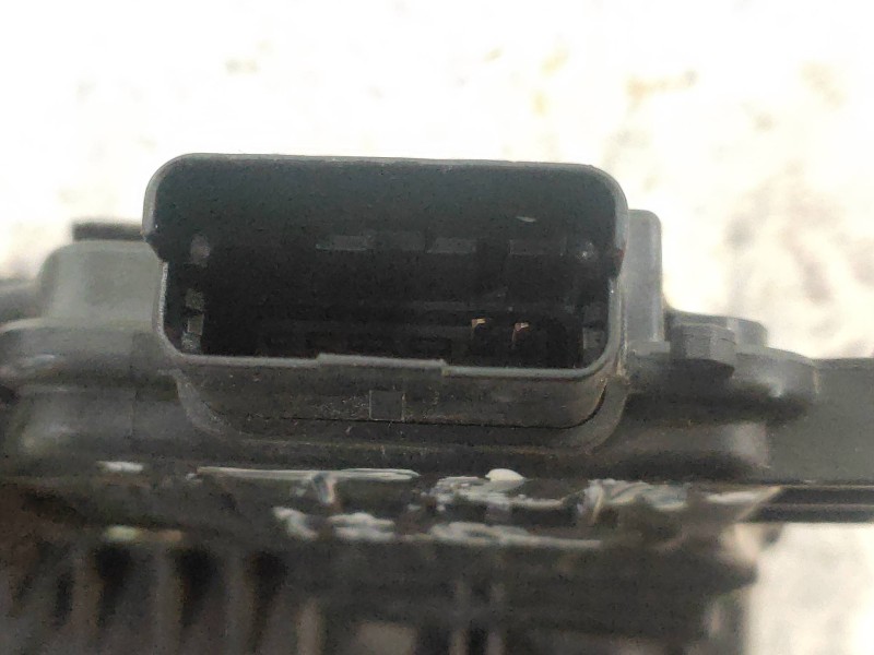 Recambio de motor cierre centralizado trasero izquierdo para kia soul diva referencia OEM IAM 814102K010  