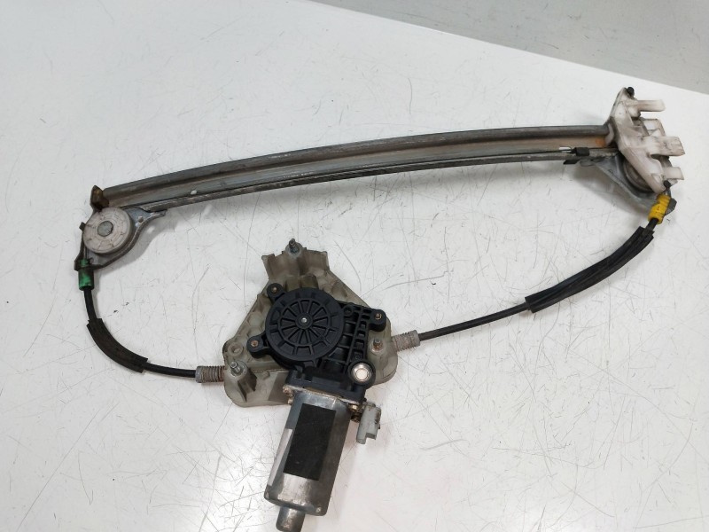 Recambio de elevalunas trasero derecho para peugeot 406 berlina (s1/s2) 2.0 hdi referencia OEM IAM   4P Recambio de elevalunas trasero derecho para peugeot 406 berlina (s1/s2) 2.0 hdi referencia OEM IAM   4P
