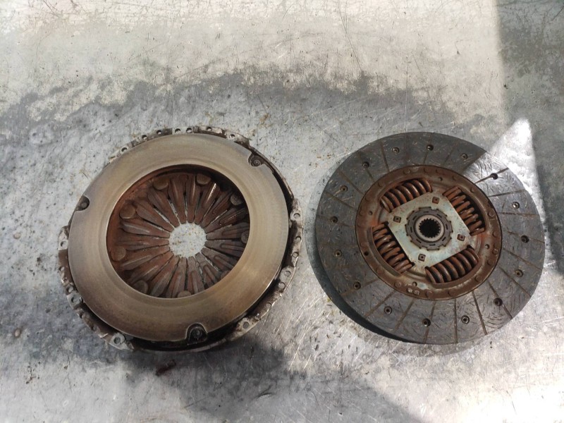 Recambio de kit embrague para kia soul diva referencia OEM IAM   