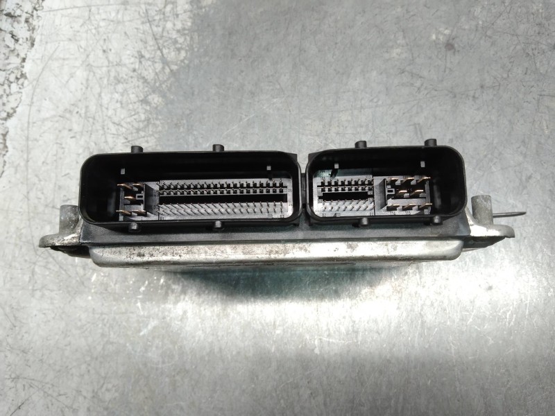 Recambio de centralita motor uce para audi a3 (8l) 1.9 tdi ambiente referencia OEM IAM 0281010981 038906019FT EDC15P