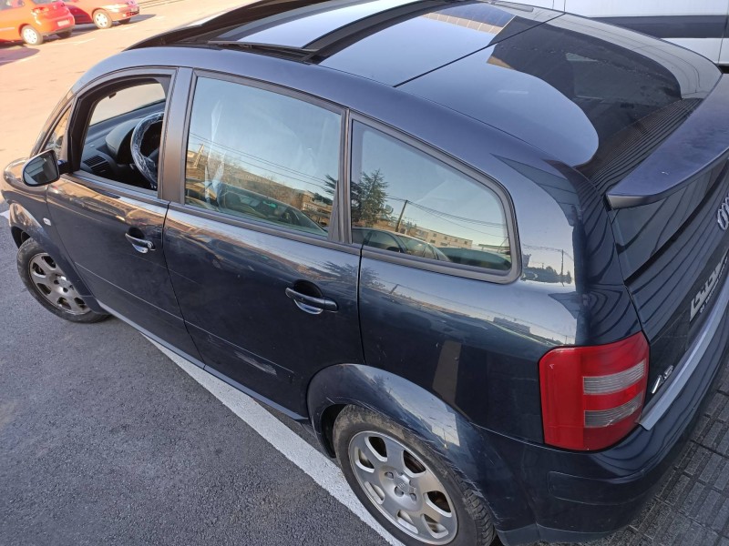 audi a2 (8z) del año 2001