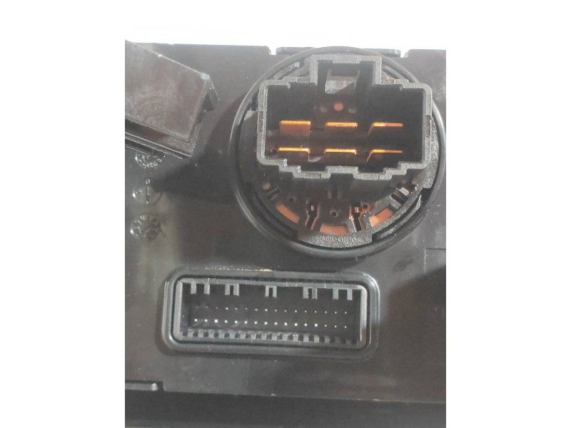 Recambio de mando calefaccion / aire acondicionado para hyundai i20 coupe 1.2 16v cat referencia OEM IAM 97250C8010  