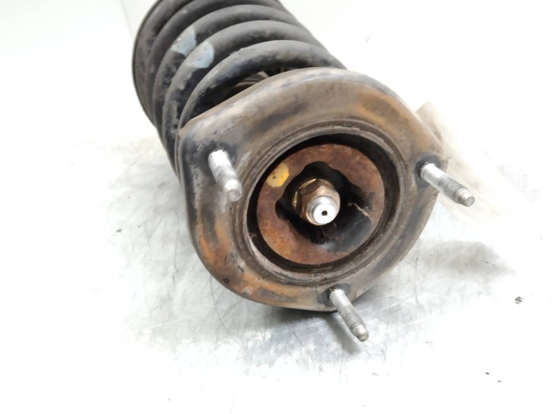 Recambio de amortiguador trasero derecho para lexus rx300 (mcu15) 3.0 referencia OEM IAM   