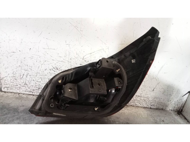 Recambio de piloto trasero izquierdo para bmw serie 5 berlina (e60) 530i referencia OEM IAM 7165737  