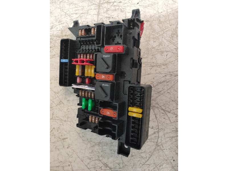 Recambio de caja reles / fusibles para mini mini (f56) cooper s referencia OEM IAM 927035601 141108 