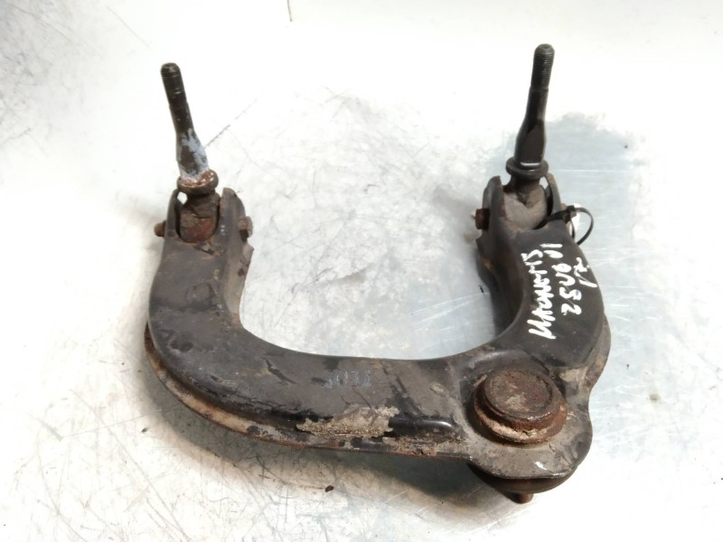 Recambio de brazo suspension superior delantero izquierdo para kia magentis 2.5 v6 cat referencia OEM IAM   