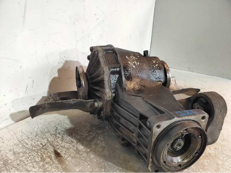 Recambio de diferencial trasero para audi a6 berlina (c4) 2.6 referencia OEM IAM   