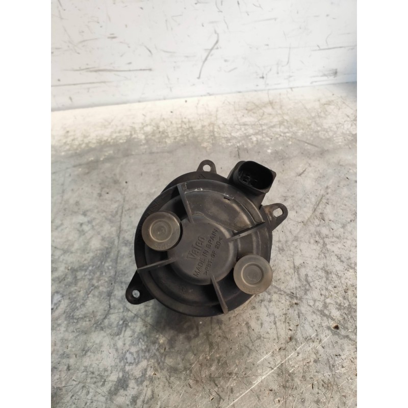 Recambio de faro antiniebla izquierdo para audi allroad quattro (4b5) 2.5 tdi (132kw) referencia OEM IAM 89304641 4Z7941700 VALE
