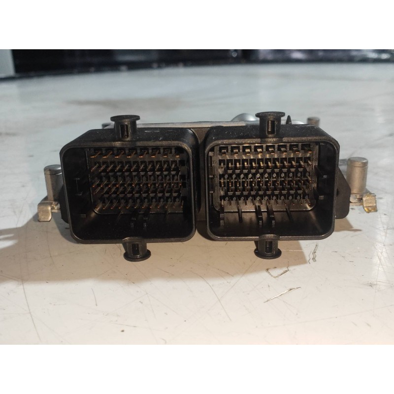 Recambio de centralita motor uce para hyundai i20 coupe 1.2 16v cat referencia OEM IAM 0261S10773 391F203GA0 