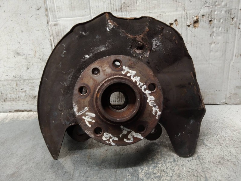 Recambio de mangueta delantera izquierda para volkswagen t5 transporter/furgoneta 2.5 tdi referencia OEM IAM   